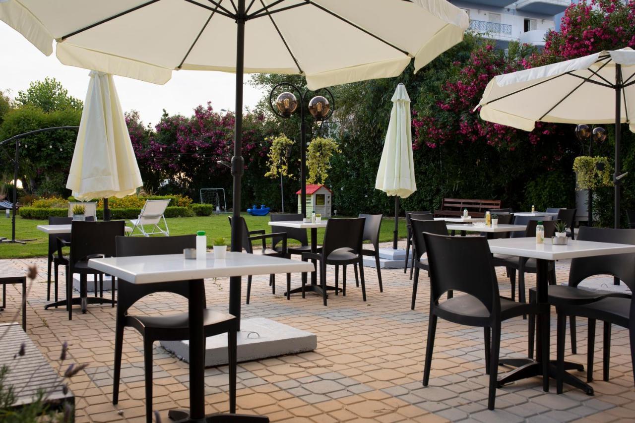 Delfini Hotel Patras Exterior foto